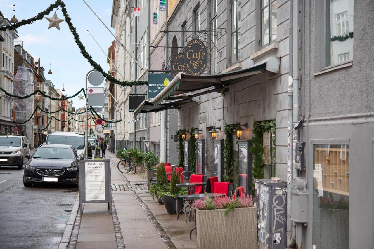 Sanders Monarch - Charming One-Bedroom Apartment With Two Balconies Copenhague Extérieur photo